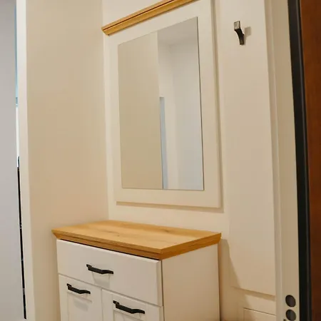 Planet Urban & * Ni