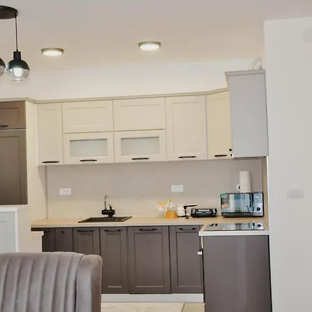 Planet Urban & * Ni