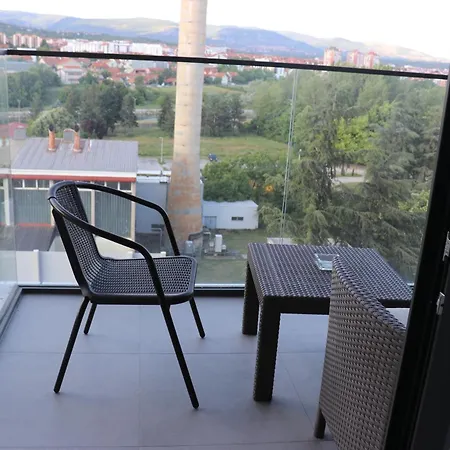 Planet Urban & * Ni